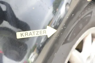 VW Polo 6N2 Kotflügel vorne links schwarz LC9Z (bis unterm Schweller) - Bild 5