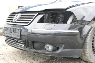 VW Passat 3BG Stoßstange vorne Frontstoßstange Stoßfänger schwarz LC9Z SWR - Bild 5