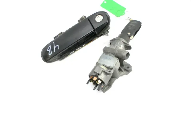 Audi A6 4B Zündschloß Schloß Zündung 1x Schlüssel 4B0905851B+1x Türshloß - Bild 1