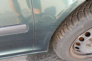 Skoda Octavia 1Z Kotflügel vorne rechts grün LF6K auch Kombi - Delle - Bild 2