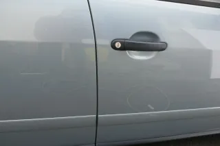 Audi A2 8Z Tür nur das Türblatt vorne rechts LY7R blau türkis grün kristallblau - Bild 2