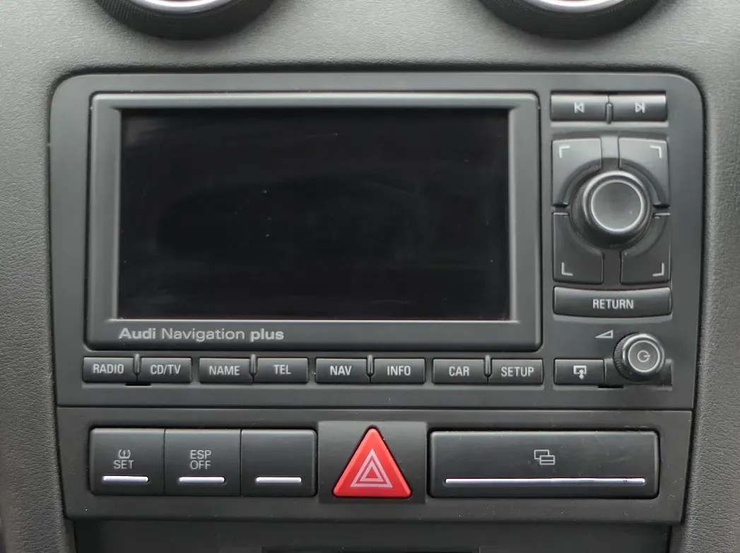 Audi A3 8P Radio Original Audi Navi Navigation Plus 8P0035192 +Code RNS-E S-line - Bild 1