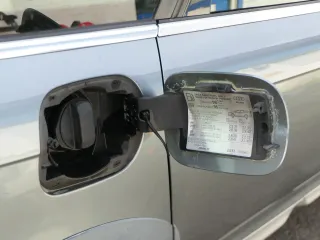 Audi A6 4F C6 Tankdeckel Tankklappe Tank Deckel Klappe grau LY7E - Bild 2