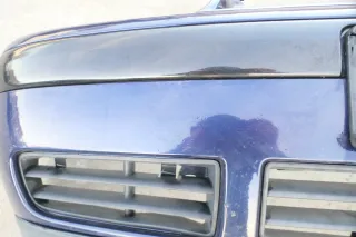 VW Golf 4 Stoßstange vorne Stoßfänger vorn silber blau LB5N indigoblau blue - Bild 5