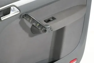 VW Touran 1x Türverkleidung Verkleidung Tür vorne rechts - anthrazit / schwarz - Bild 4