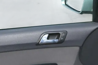 1x VW Polo 9N 9N3 Türverkleidung Verkleidung Tür vorne links  4/5-Türer dunkel - Bild 3