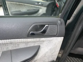1x Fabia 6Y Kombi Türverkleidung Verkleidung Tür hinten links schwarz anthrazit - Bild 3