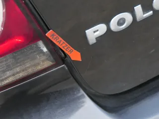 VW Polo 9N3 9N Heckklappe Kofferraumklappe Klappe schwarz LC9Z Scheibe - Bild 4