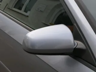 Audi A3 8P elektrischer Spiegel Außenspiegel vorne rechts grau LX7W + Glas - Bild 2