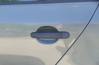 Golf 5 V 1K Tür Türrahmen hinten links 4/5-Türer grau grün LA6Q  -ohneAnbautei - Bild 8