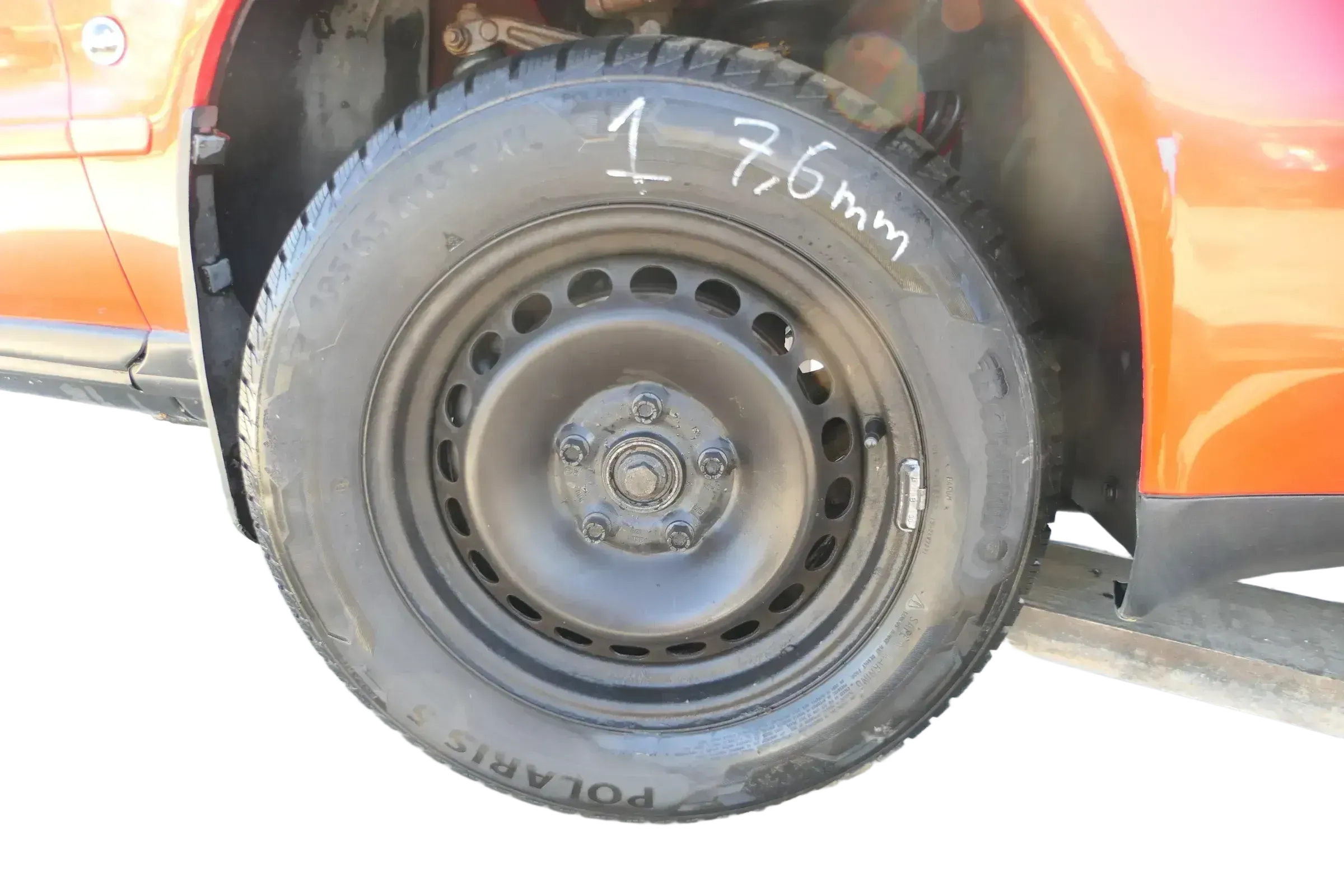 4X A4 B5 A6 4B Passat 3BG Felgen Reifen Winterreifen M+S 195/65 R15 91T 6-7mm - Bild 1