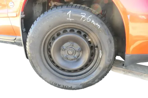 4X A4 B5 A6 4B Passat 3BG Felgen Reifen Winterreifen M+S 195/65 R15 91T 6-7mm