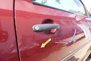 VW Golf 4 Tür vorne rechts Beifahrertür 2/3-Türer braun rot LC3K ohnAnbauteile - Bild 2