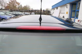 VW Polo 9N3 9N Heckklappe Kofferraumklappe Klappe schwarz L041 - ohne Anbauteile - Bild 6