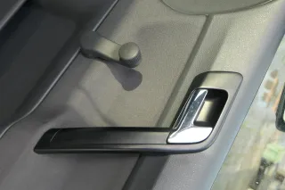 1x VW Polo 9N Türverkleidung Verkleidung Tür vorne rechts 2/3-Türer Griff Öffner - Bild 3
