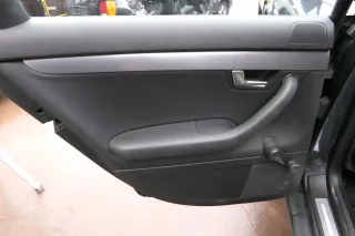 4x Audi A4 8E B7 Türverkleidung Verkleidung Tür vorne + hinten schwarz (S-line) - Bild 3