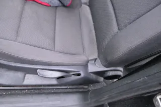 Audi A3 8P Sitz Fahrersitz vorne links 4/5-Türer  Sitzheizung soul schwarz - Bild 2