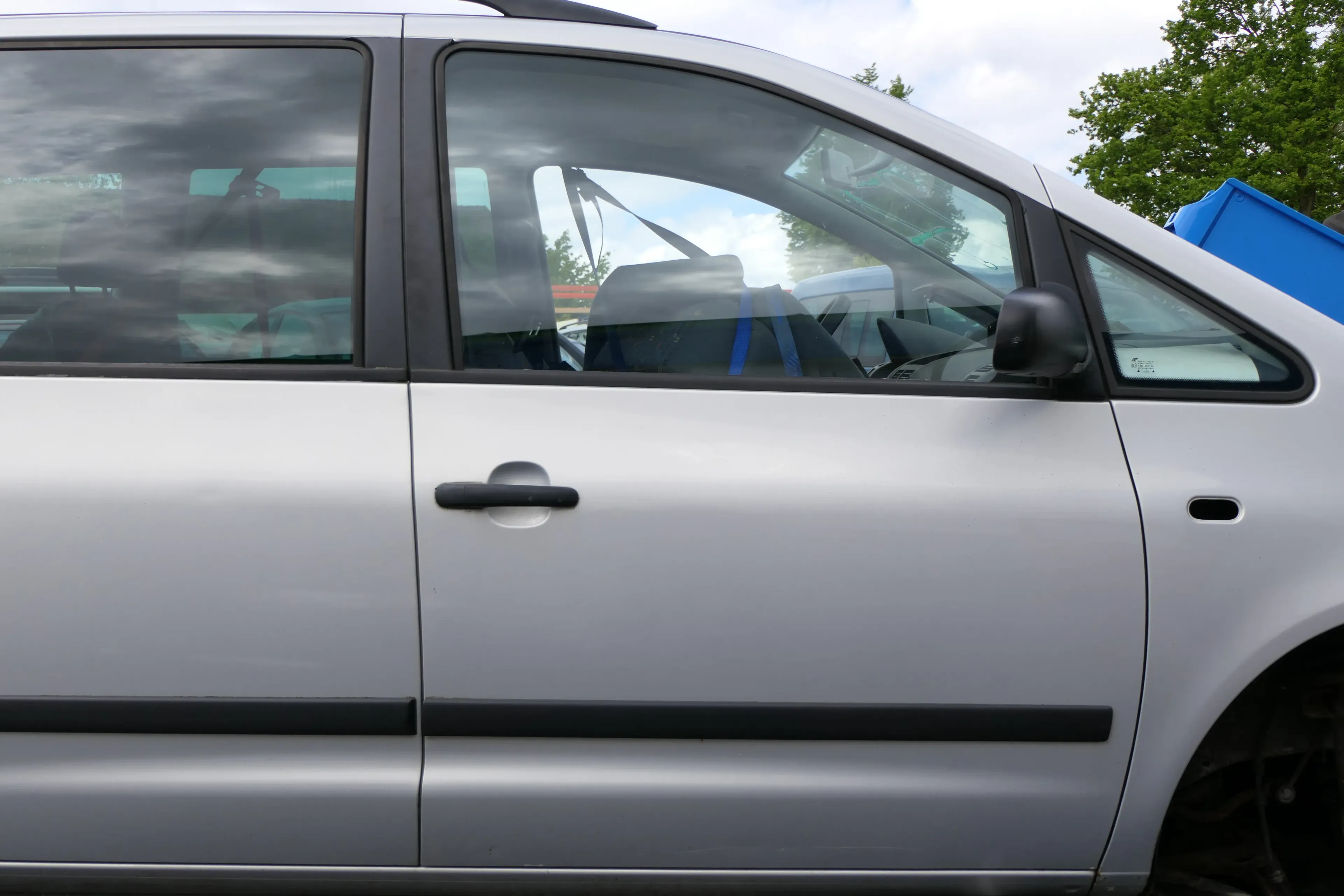 VW Sharan 7M Ford Galaxy Tür rechts vorne Beifahrertür silber LB7Z abBj2000 Face - Bild 1