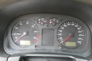 VW Golf 4 Tacho Tachometer Kombiinstrument 236.000km 1J0919861D 1,6-2,8 - Bild 1