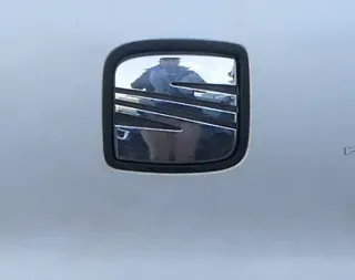 Seat Ibiza 6K Zeichen Emblem Öffner Griff Heckklappe Schloß Schlüssel - Bild 1
