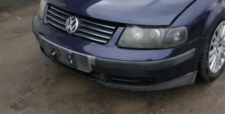 VW Passat 3B Stoßstange vorne Frontstoßstange Stoßfänger blau LN5Y + Grill - Bild 2