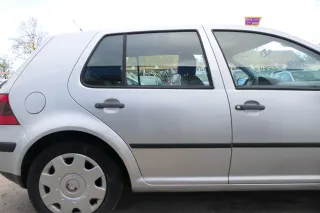 VW Golf 4 Limousine Tür hinten rechts silber grau LA7W reflexsilber  (KEINkombi) - Bild 1