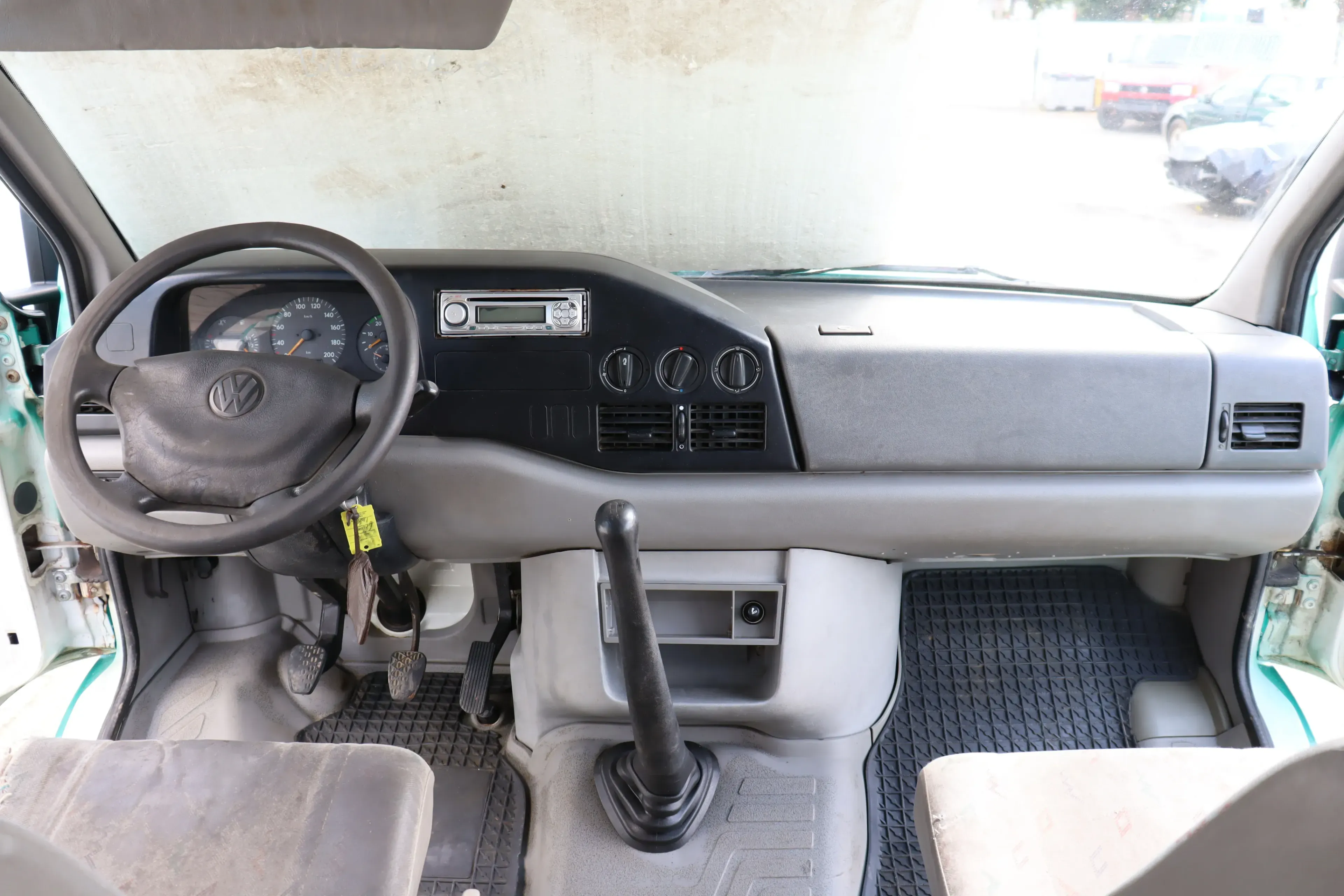 VW LT 35 2D Armaturenbrett grau OHNE Anbauteile ´Schalttafel - Bild 1