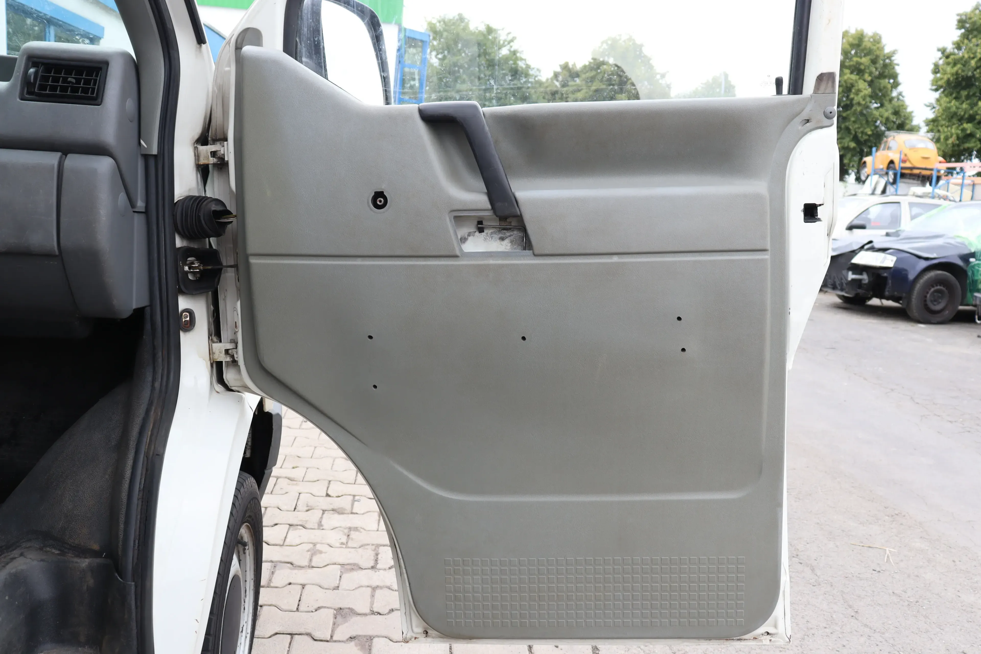 VW T4 Türverkleidung Verkleidung Tür vorne rechts grau Seitenverkleidung Seite g - Bild 1