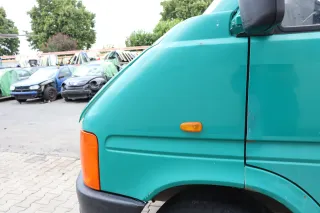 VW LT 35 2D Kotflügel vorne links grün L9ß2 - Bild 3