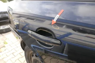 Skoda Octavia 1U Limousine Tür hinten rechts schwarz LF9R - ohne Anbauteile - Bild 2