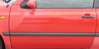 VW Golf 3 4 1E Cabrio Tür vorne links Fahrertür rot - ohne Anbauteile - Bild 1