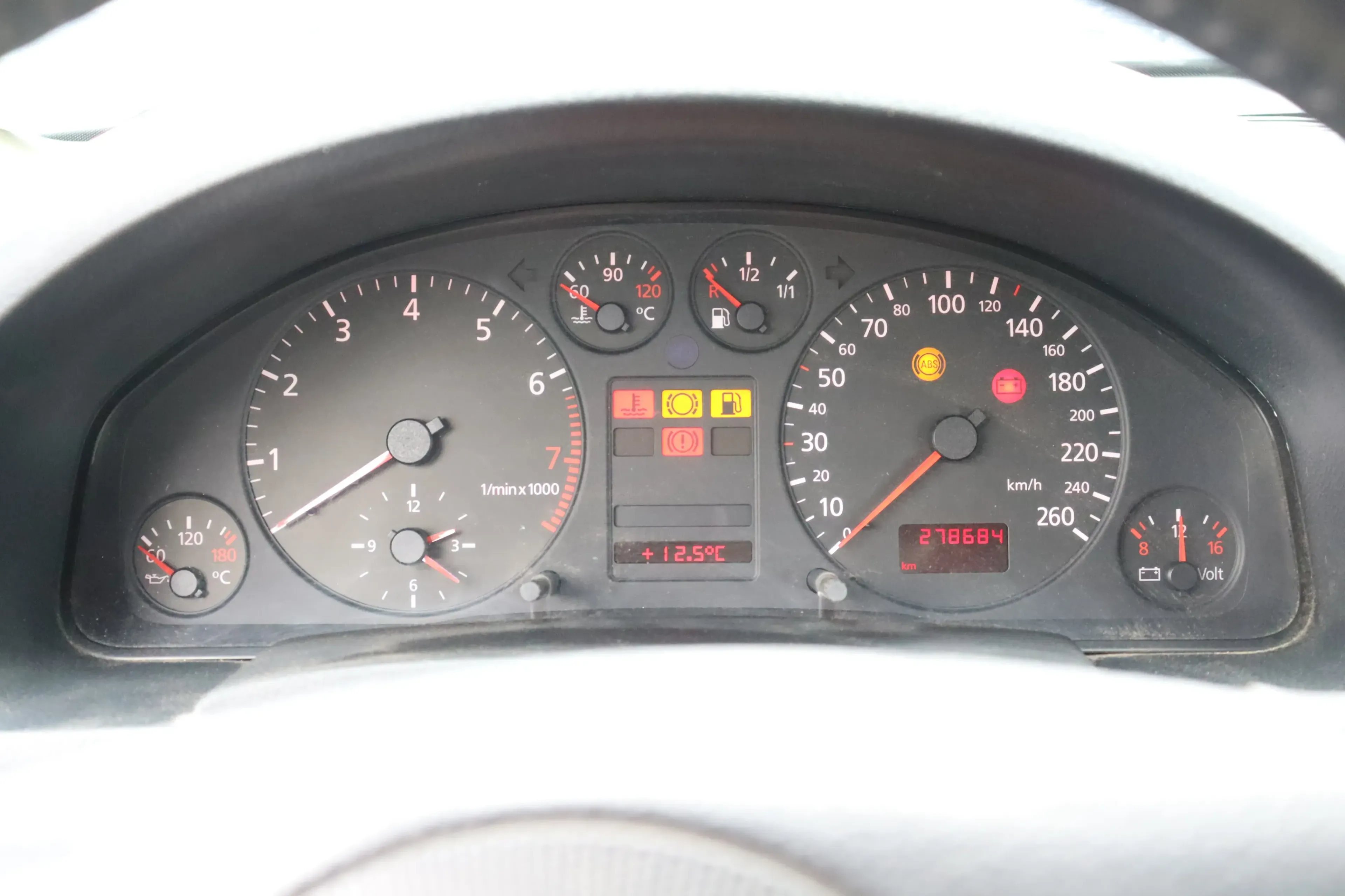 Audi A6 4B Tacho Tachometer Kombiinstrument 278.000km 4B0919860L 1.8 2,4 Benzin - Bild 1