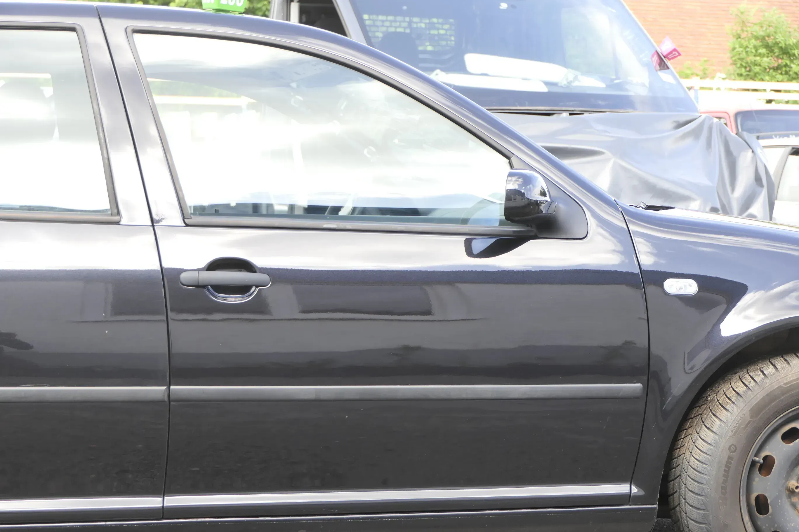 VW Golf 4 Bora Tür vorne rechts Beiahrertür 4/5-Türer+ Kombi schwarz LC9Z ohne A - Bild 1