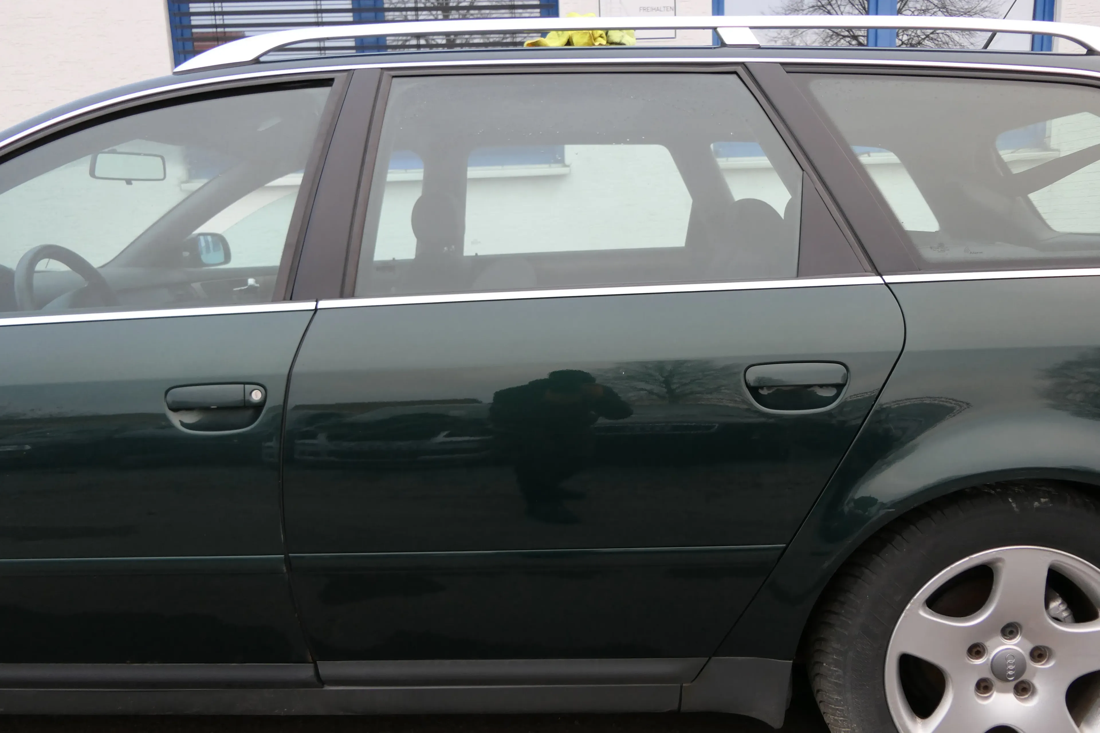 Audi A6 4B C5 Tür Türblatt hinten links grün LZ6H mit Rahmen - Bild 1