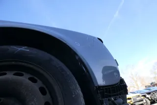 Audi A6 4B Kotflügel vorne rechts grau LY7L s(bis ca.Mitte 2001 passend) MÄNGEL - Bild 2