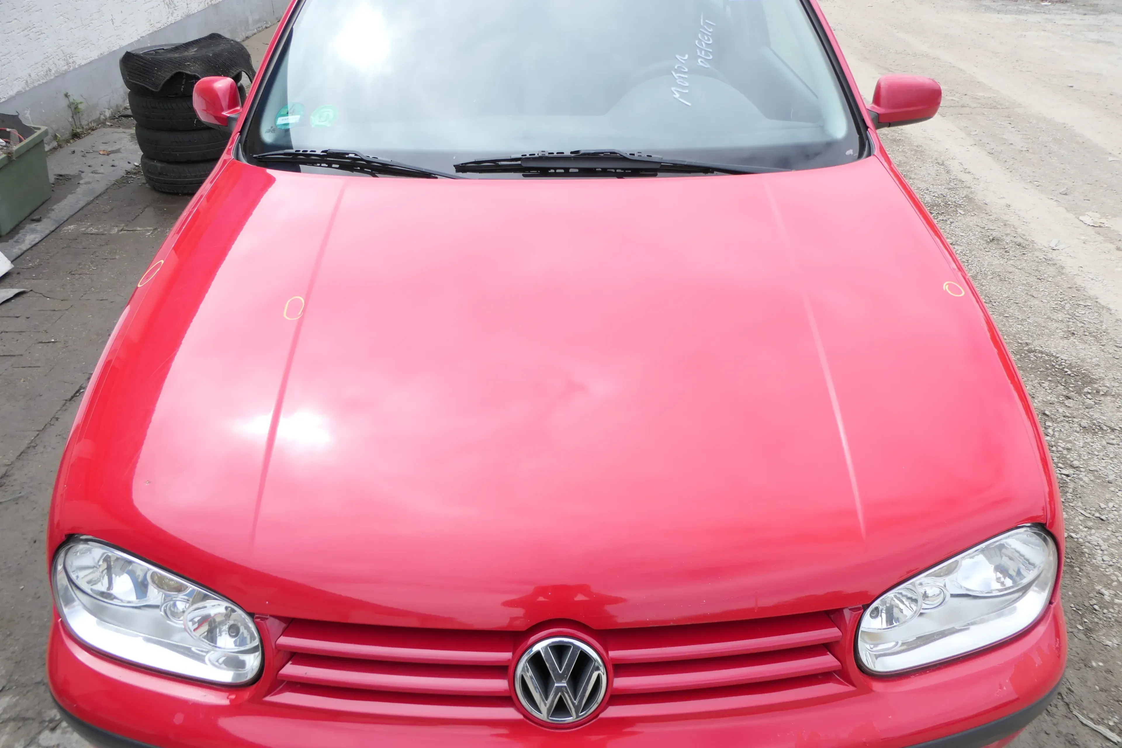 VW Golf 4 Motorhaube Haube Klappe vorne rot LY3D  -   2-3 kleine Dellen - Bild 1