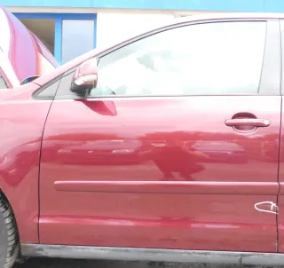 VW Polo 9N 9N3 Tür vorne links Fahrertür 4/5-Türer rot LC3R ohneAnbauteile - Bild 1