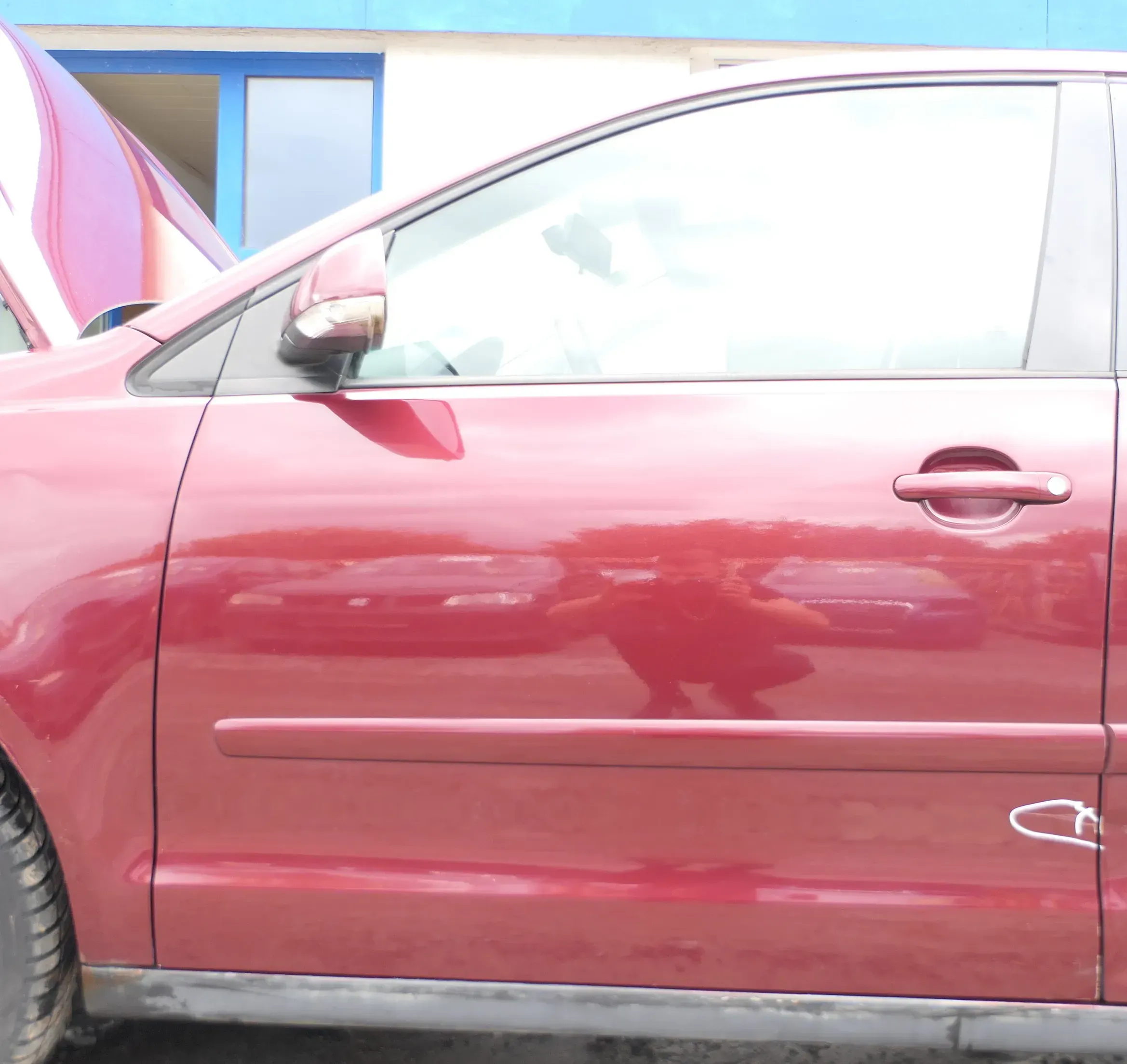 VW Polo 9N 9N3 Tür vorne links Fahrertür 4/5-Türer rot LC3R ohneAnbauteile - Bild 1