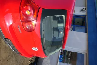 VW Golf 5 V Heckklappe hinten Kofferraumklappe + Scheibe rot LY3D - Delle - Bild 3