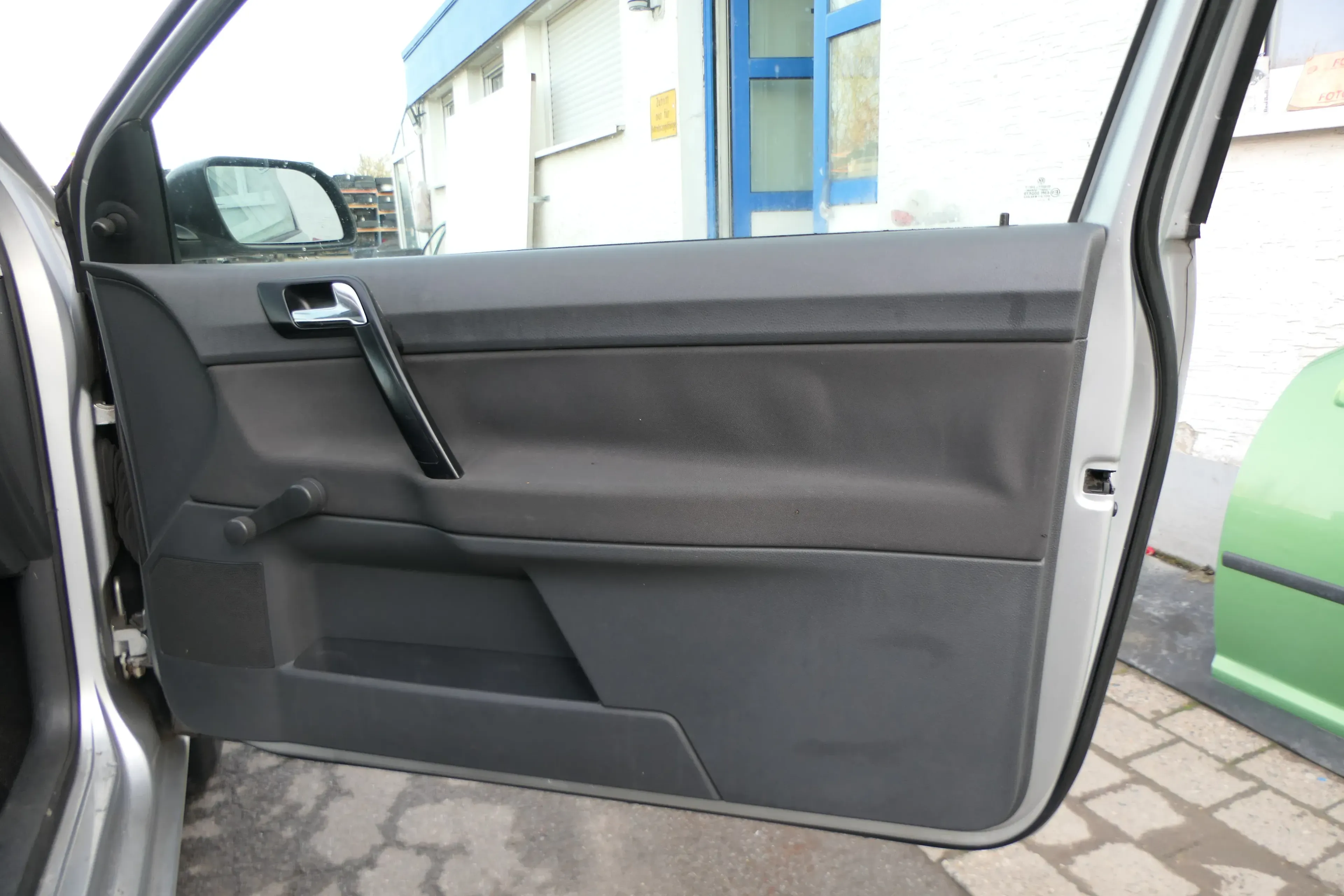 1x VW Polo 9N Türverkleidung Verkleidung Tür vorne rechts 2/3-Türer Beifahrertür - Bild 1