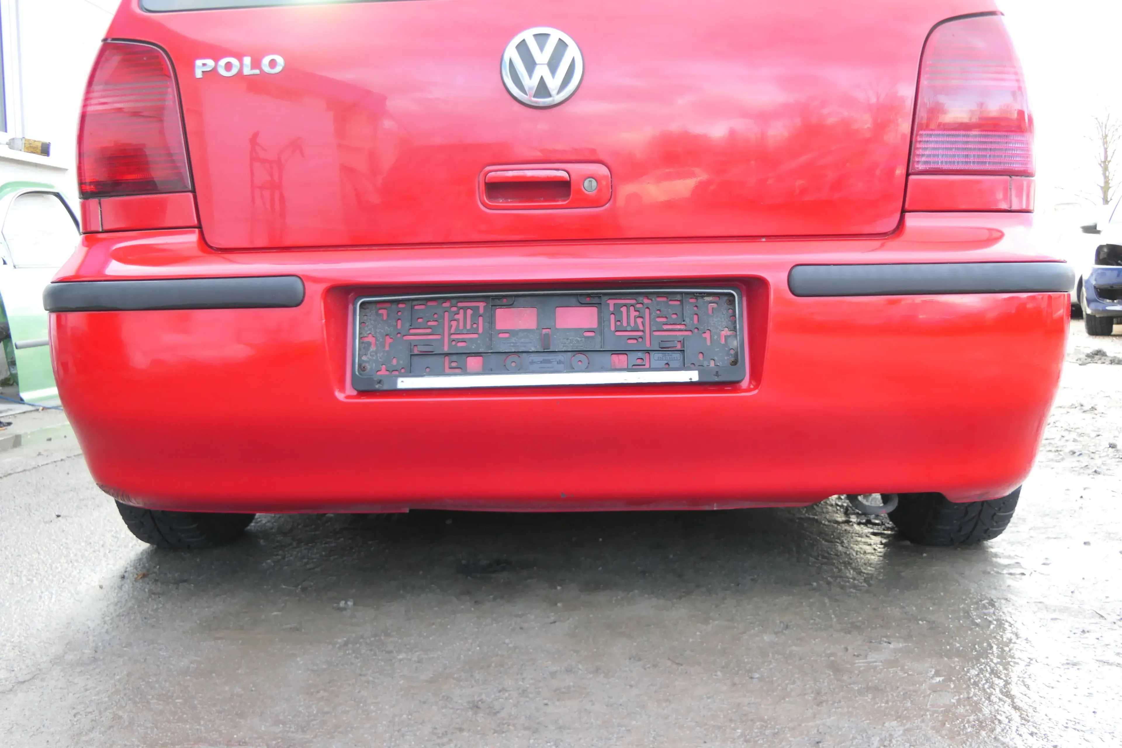 VW Polo 6N2 Stoßstange hinten Heckstoßstange Stoßfänger rot LP3G - Bild 1