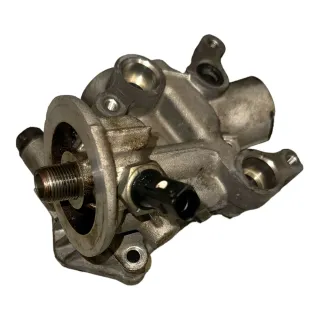 Audi A6 4F A4 8E B7 Halter Ölfilterflansch 06B115405H 2,0 ALT - Bild 2