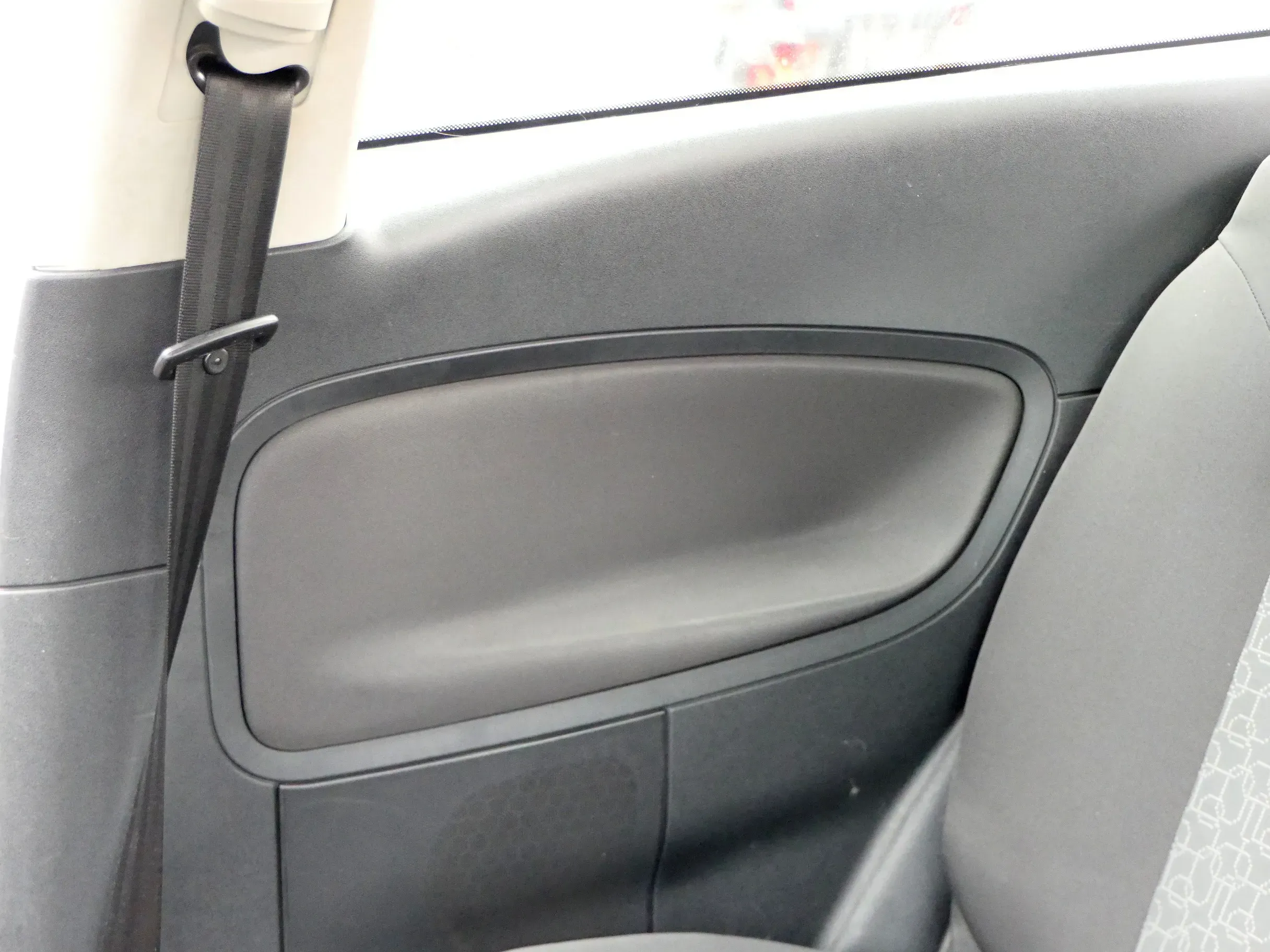 1x Seat Ibiza 6L Seitenverkleidung Verkleidung Seite hinten rechts 2/3-Türer - Bild 1
