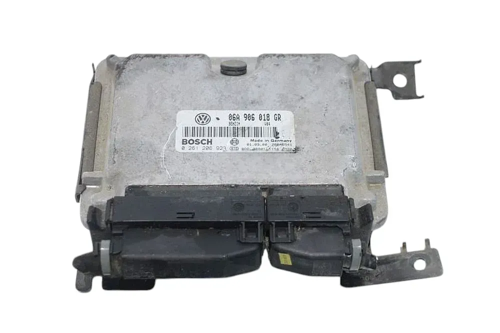 Skoda Octavia 1U Steuergerät Motor AQY 2.0 85kw 115PS 06A906018GR - Bild 1
