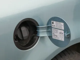 VW Passat 3B Limousine Tankdeckel Klappe Tankklappe Deckel Tank grün blau LB6N - Bild 2