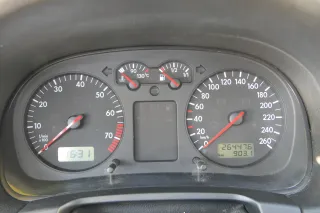 VW Golf 4 Tacho Tachometer Kombiinstrument 264.000km 1J0920802B 1,6-2,8 - Bild 1