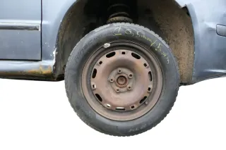 4x Polo 6R 9N Ibiza Felgen 185/60 R14 Winterreifen M+S 6jx15 ET38 Reifen 5-6,5mm - Bild 1