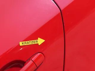 Skoda Fabia 5J Limousine Tür hinten links rot LF3K - ohne Anbauteile - Bild 9