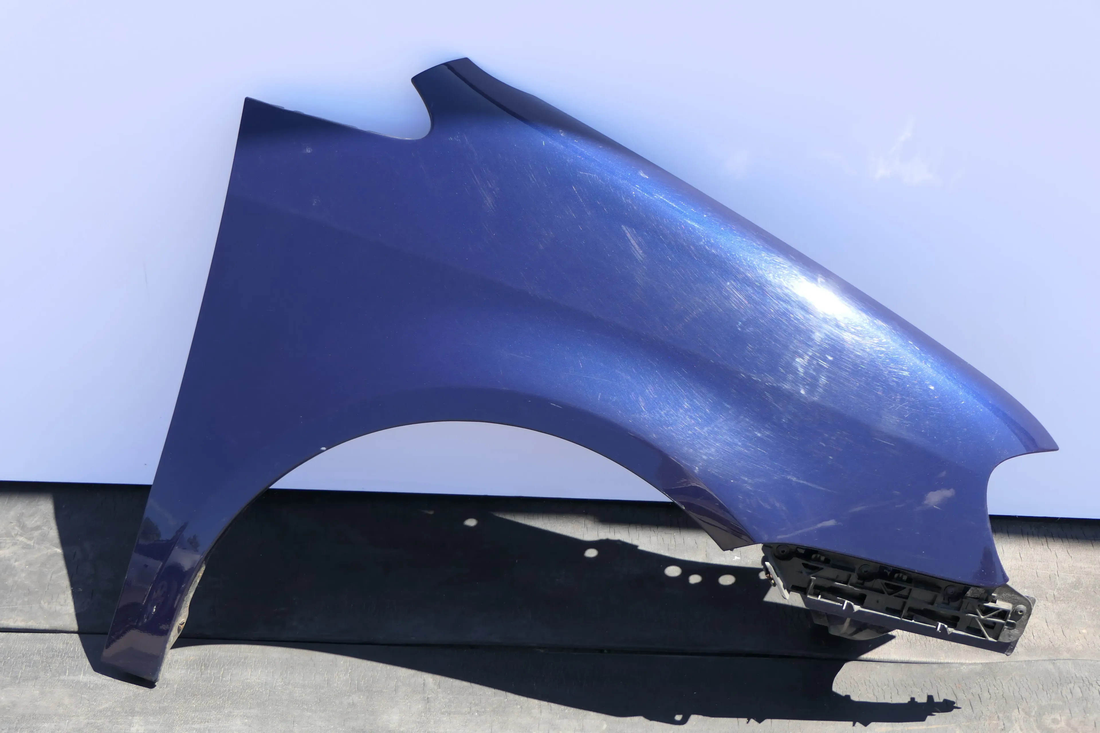 VW Touran 1T Kotflügel vorne rechts blau LB5N indig 1T0821022A ca.Bj. 2003-2006 - Bild 1