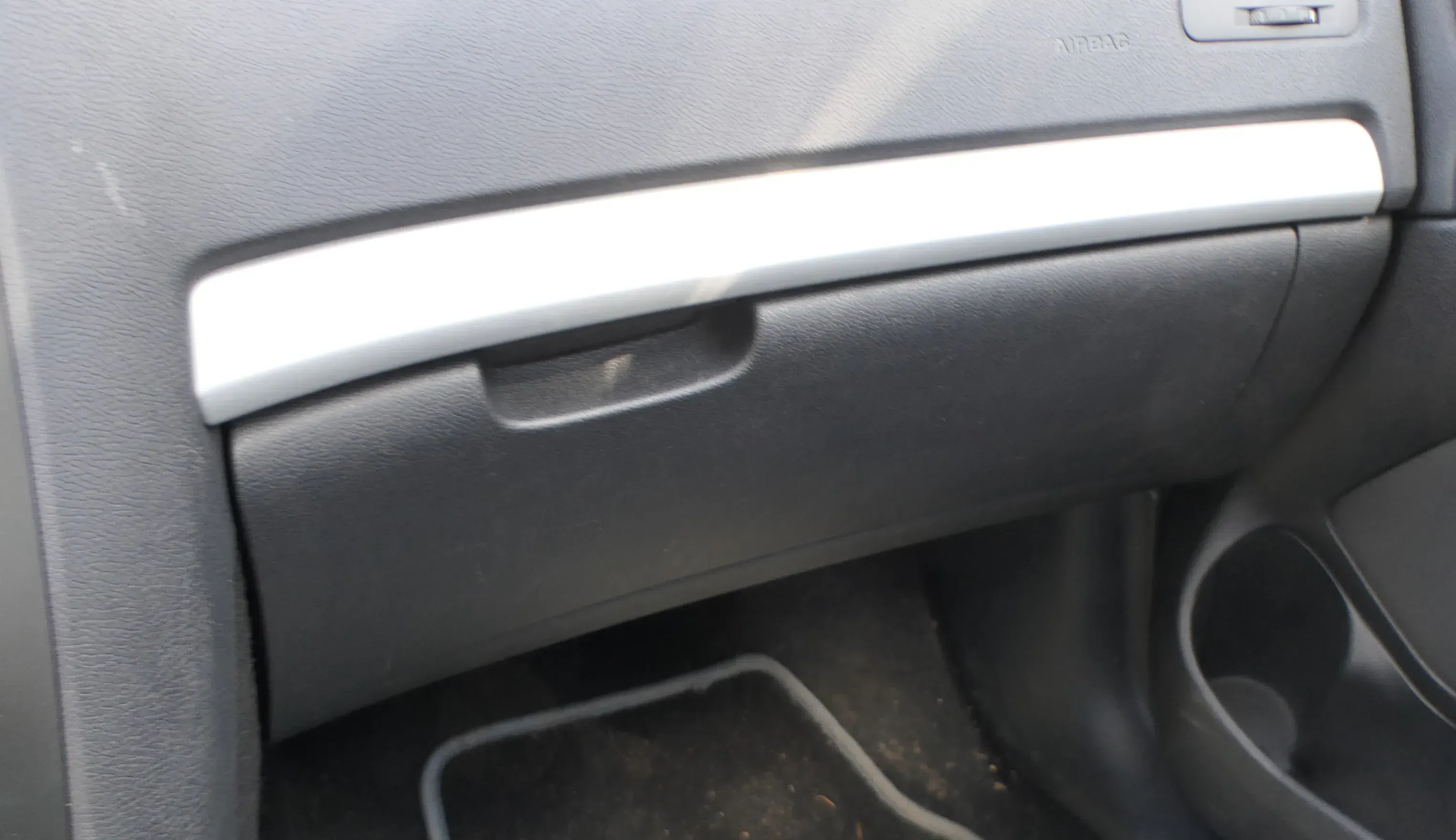 Skoda Octavia 1Z Deckel Klappe für Handschuhfach Handschuhfachdeckel onyx Deckel - Bild 1